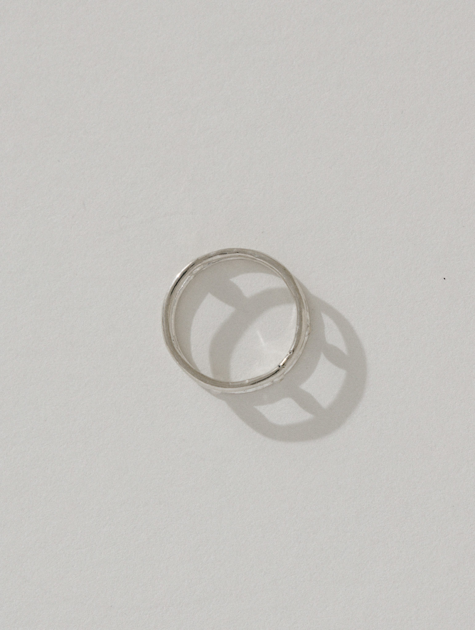 Thin Vienna Ring